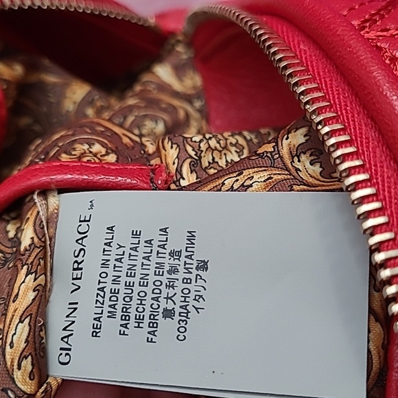 Gianni Versace - Picture 14 of 16